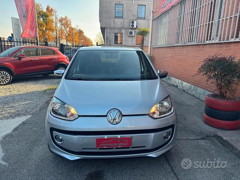 Usata VW up! Highline 75 CV (55 kW) 2016 Grigio Utilitaria