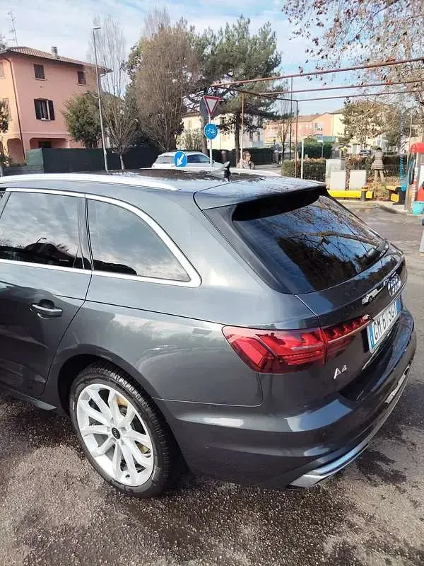 Usata Audi A4 Advanced Plus 170 CV (125 kW) 2022 Nero Station wagon