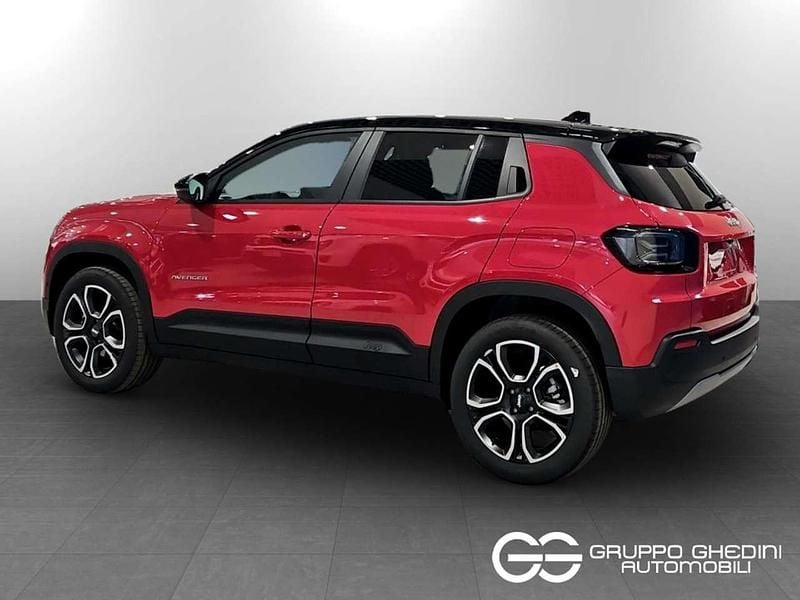 Uusi Jeep Avenger Summit 101 HP (74 kW) 2026 Ruby con tetto volcano Katumaasturi