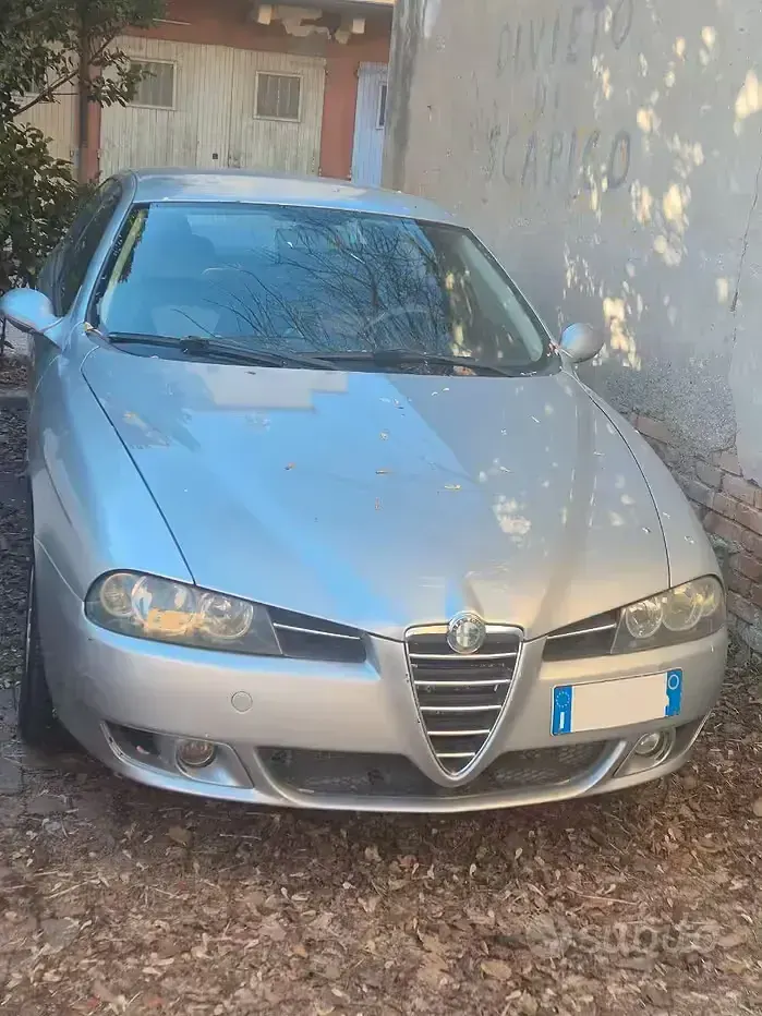 Usata Alfa Romeo 156 140 CV (102 kW) 2004 Grigio Berlina