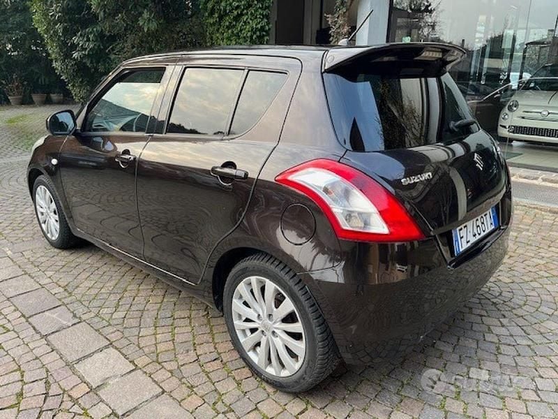 Usata Suzuki Swift 94 CV (69 kW) 2013 Nero Utilitaria