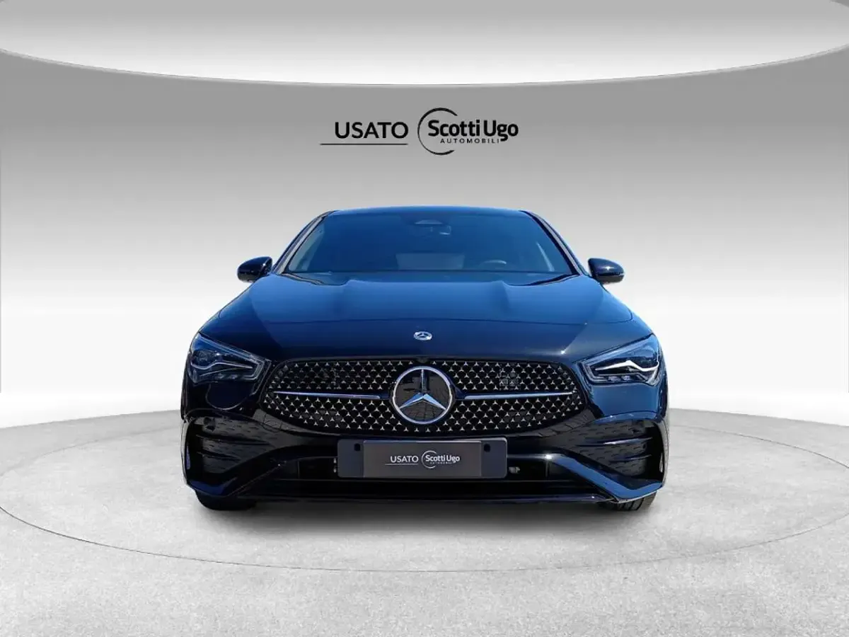 Nuova Mercedes CLA250e 163 CV (119 kW) 2025 Vernice nero cosmo Coupé