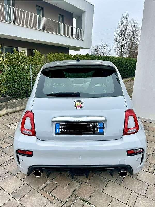 Usata Abarth 595 144 CV (105 kW) 2022 Grigio Utilitaria