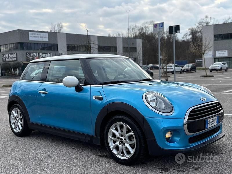 Usata Mini Cooper Hype 136 CV (100 kW) 2016 Blu Utilitaria