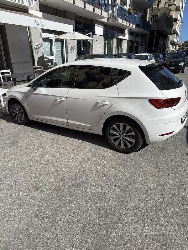 Bianco Usata 2019 Seat Leon Tre volumi | 8999 € (Ottimo prezzo) - Immagine 1/4