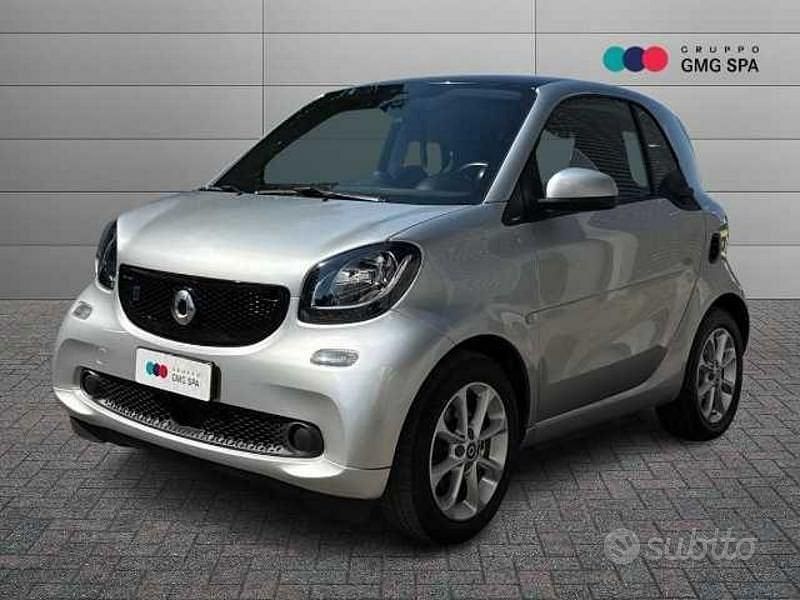 Usata Smart ForTwo Electric Drive Passion 60 kW (82 CV) 2018 Bianco Utilitaria