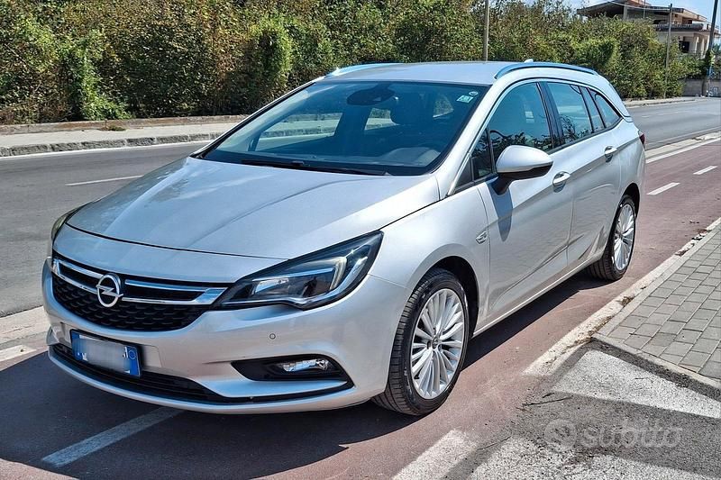 Grigio Usata 2018 Opel Astra Station wagon | 8500 € (Super prezzo) - Immagine 1/4