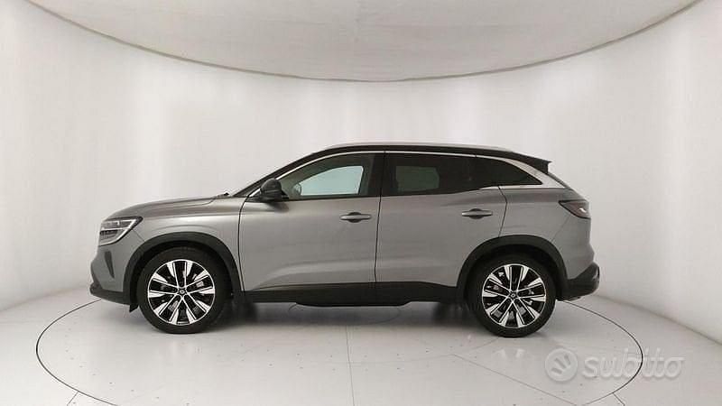 Usata Renault Austral Techno 200 CV (147 kW) 2023 Grigio SUV