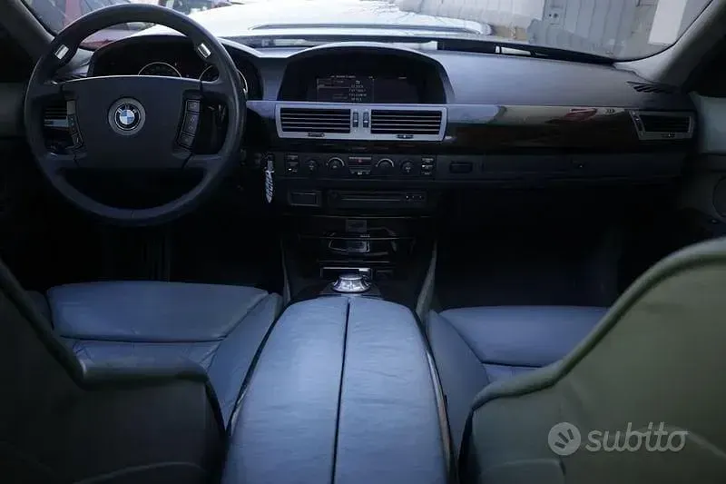 Usata BMW 745 Comfort Edition 333 CV (244 kW) 2001 Grigio Berlina