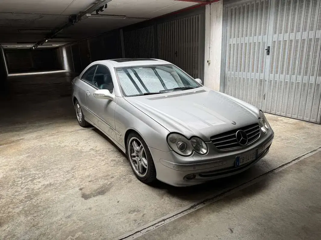 Usata Mercedes CLK320 Avantgarde 218 CV (160 kW) 2002 Argento Coupé