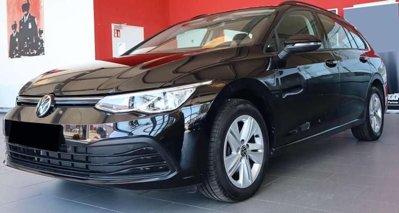 Usata VW Golf VIII Life 150 CV (110 kW) 2024 Nero Station wagon