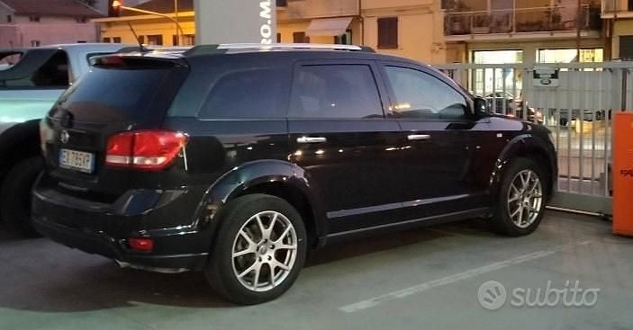 Usata Fiat Freemont 140 CV (102 kW) 2014 Nero SUV