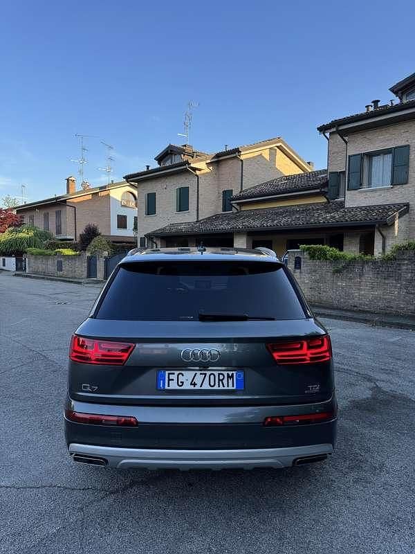 Usata Audi Q7 Business Plus 218 CV (160 kW) 2017 SUV