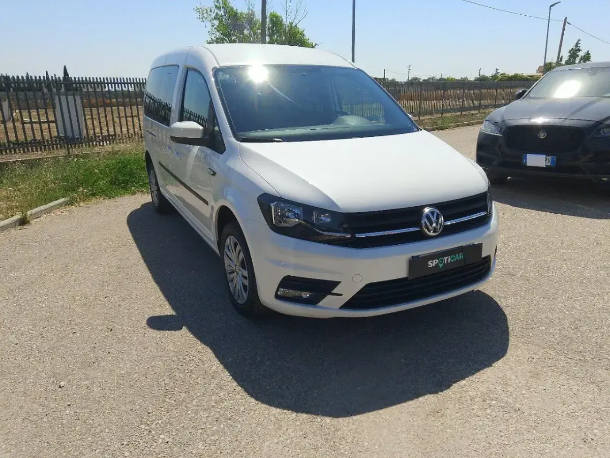 Usata VW Caddy 102 CV (75 kW) 2017 Bianco Monovolume