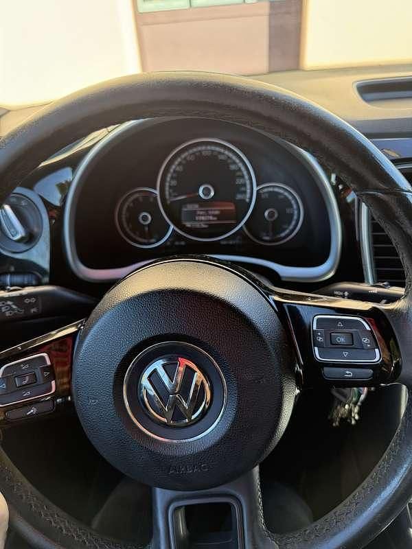 Usata VW Beetle Cabriolet Design 105 CV (77 kW) 2015 Cabrio