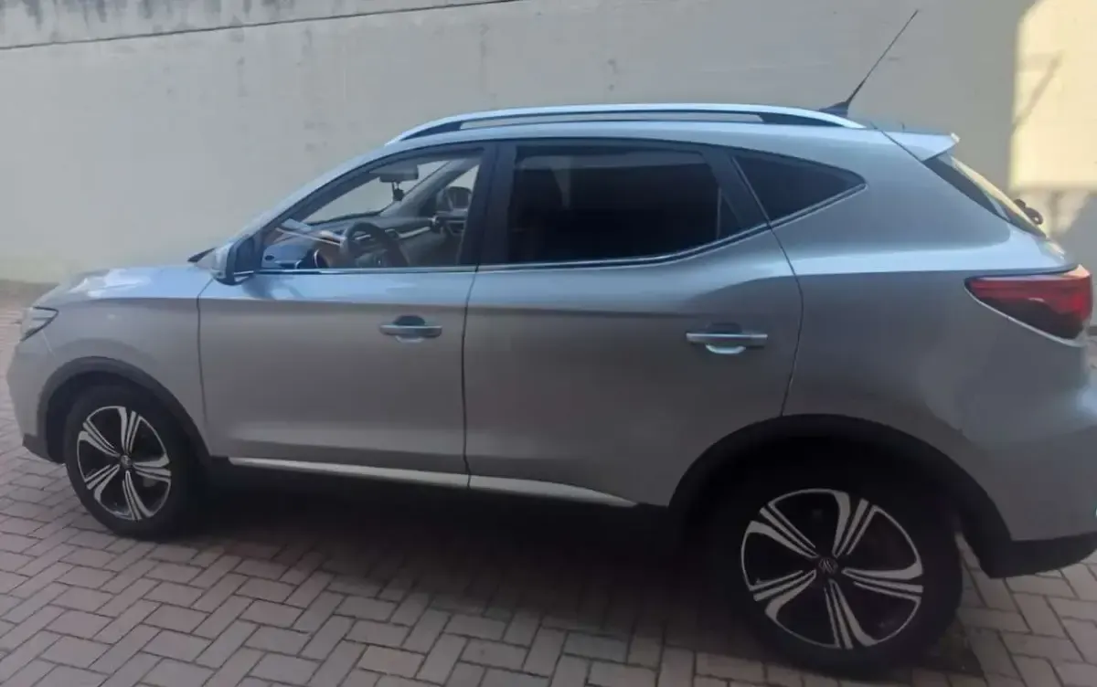 Usata MG ZS Comfort 106 CV (77 kW) 2023 Grigio SUV