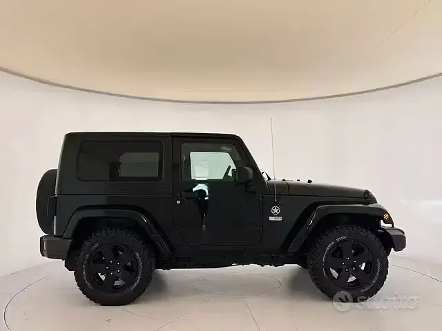Usata Jeep Wrangler Sahara 199 CV (146 kW) 2008 Nero SUV