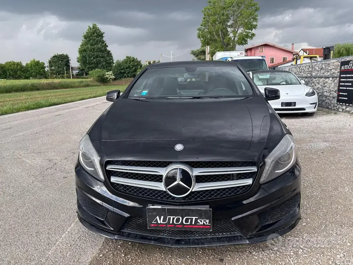 Usata Mercedes A200 140 CV (102 kW) 2012 Nero Berlina