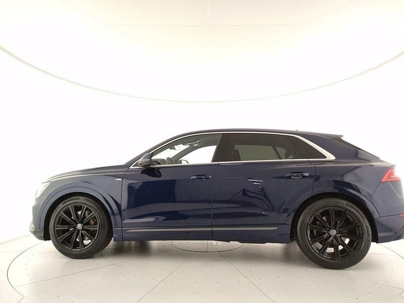 Usata Audi Q8 Sport 340 CV (250 kW) 2020 Blu navarra metallizzato SUV