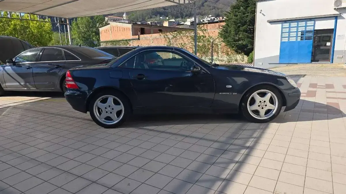 Usata Mercedes SLK200 192 CV (141 kW) 1998 Nero smeraldo Cabrio