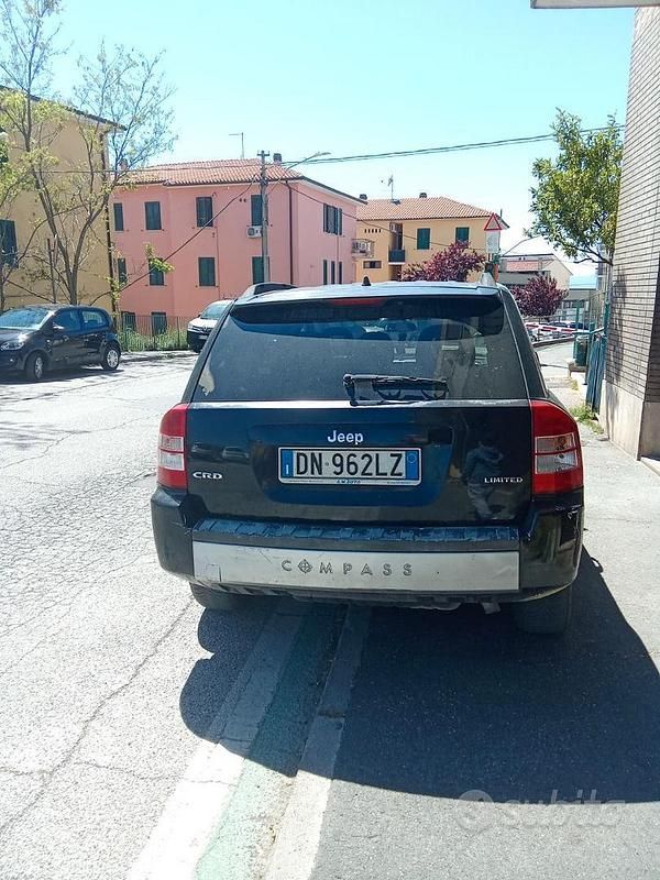 Usata Jeep Compass 140 CV (102 kW) 2008 Nero SUV
