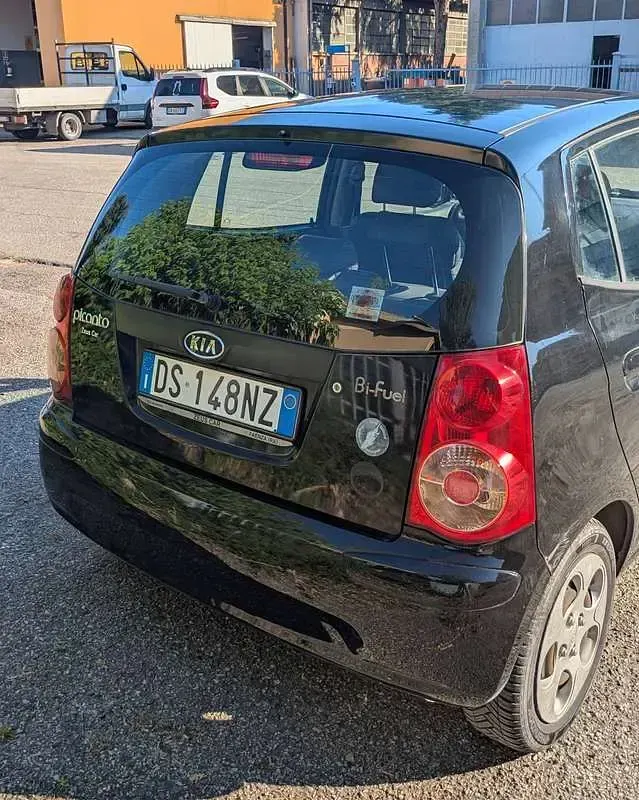 Usata Kia Picanto 60 CV (44 kW) 2008 Nero Utilitaria