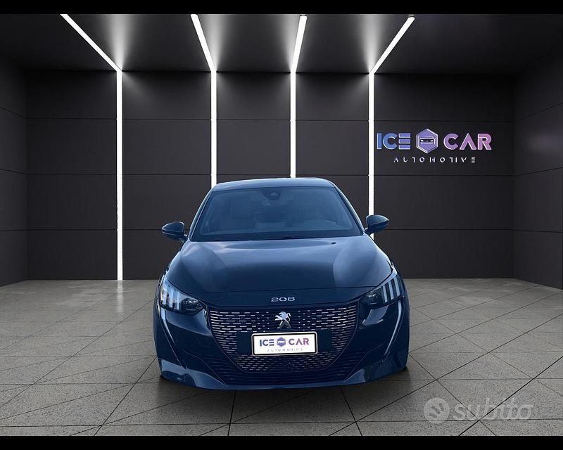Usata Peugeot 208 GT 131 CV (96 kW) 2023 Nero Utilitaria