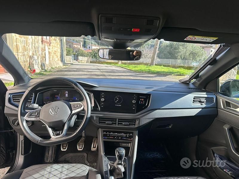 Usata VW Polo R-line 95 CV (69 kW) 2021 Nero Utilitaria