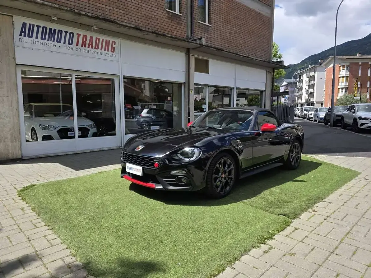 Usata Abarth 124 Spider 170 CV (125 kW) 2017 Nero Cabrio