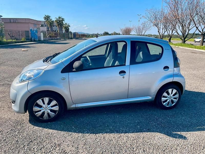 Usata Citroën C1 68 CV (50 kW) 2010 Grigio Utilitaria
