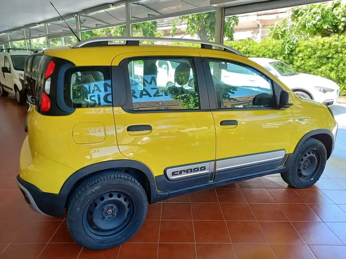 Occasion Fiat Panda Cross Cross 80 ch (58 kW) 2015 Jaune Citadine