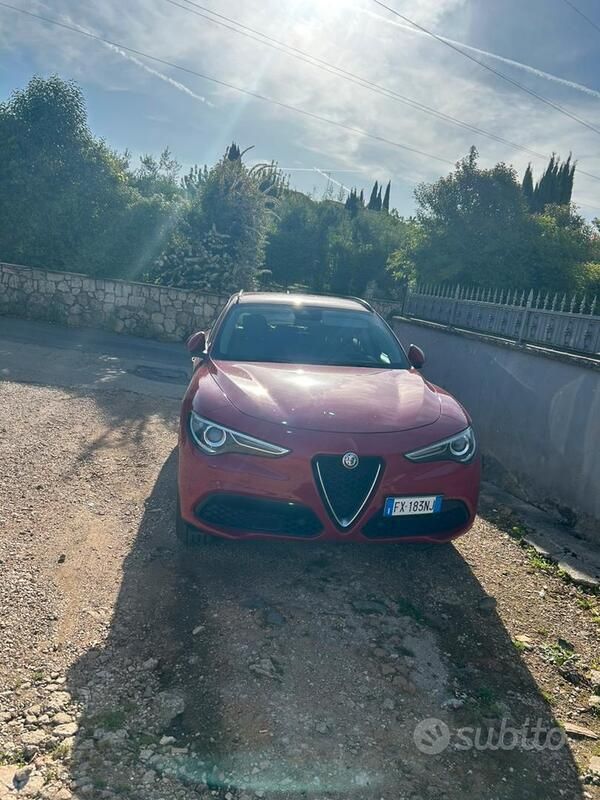 Usata Alfa Romeo Stelvio 190 CV (139 kW) 2019 Rosso SUV