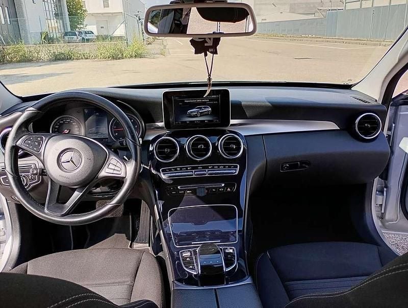 Usata 2017 Mercedes C180 Business Station wagon | 12.900 € (Buon prezzo) - Immagine 1/4