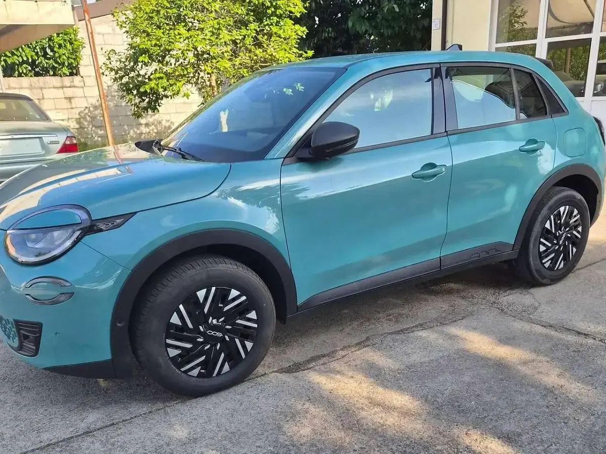 Usata Fiat 600 101 CV (74 kW) 2024 Blu/azzurro SUV
