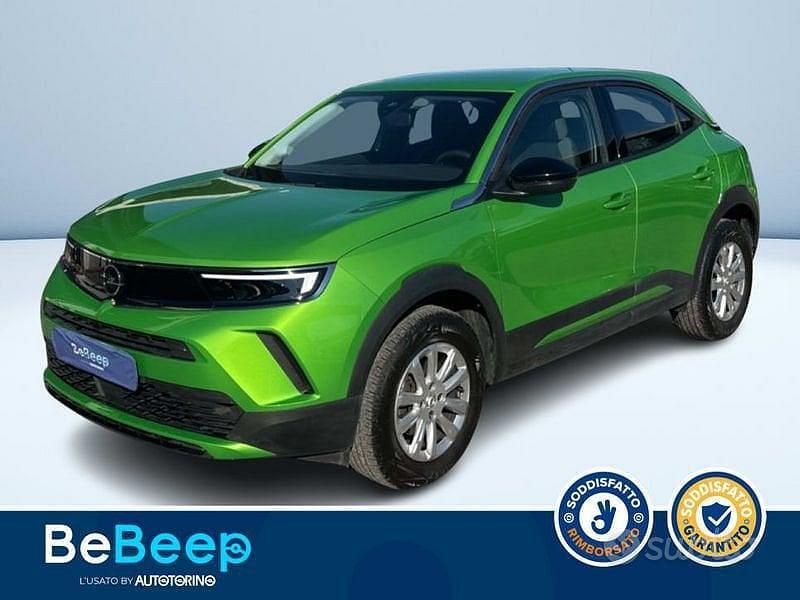 Verde metallizzato Usata 2023 Opel Mokka Edition SUV | 16.500 € (Buon prezzo) - Immagine 1/3
