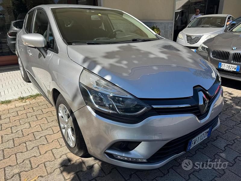 Second-hand Renault Clio IV Business 90 CP (66 kW) 2019 Argintiu Berlinǎ