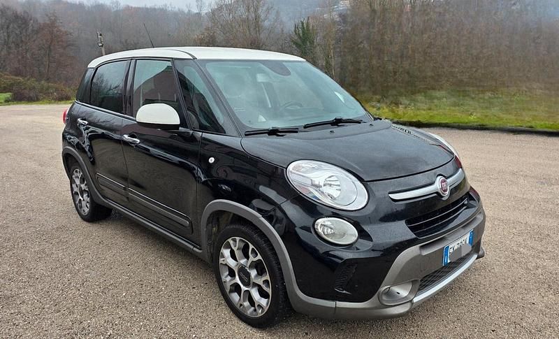 Usata Fiat 500L Trekking 95 CV (69 kW) 2016 Nero Monovolume