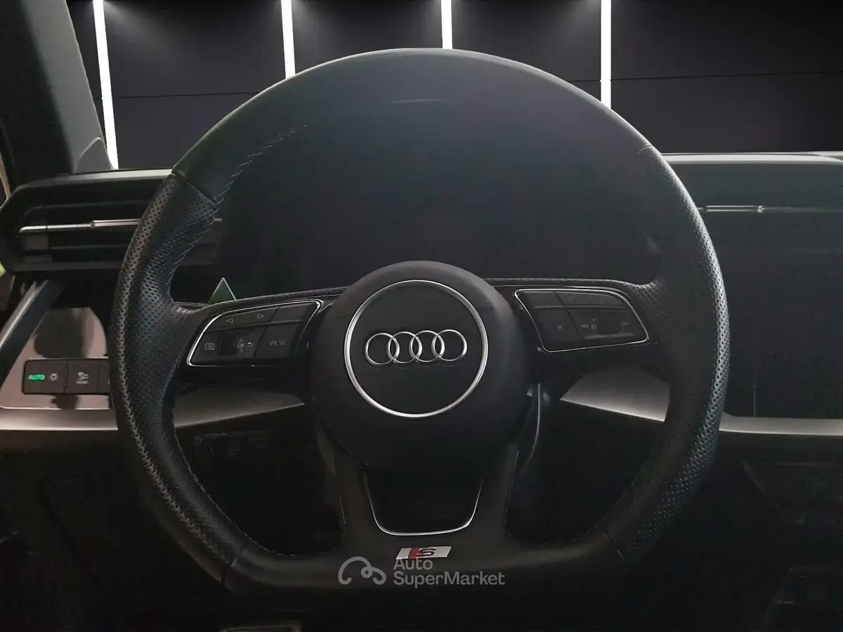Usata Audi A3 e-tron S-Line 245 CV (180 kW) 2022 Gray Utilitaria
