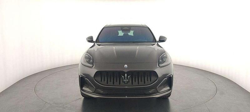 Usata Maserati Grecale Folgore 409 kW (557 CV) 2024 Grigio SUV