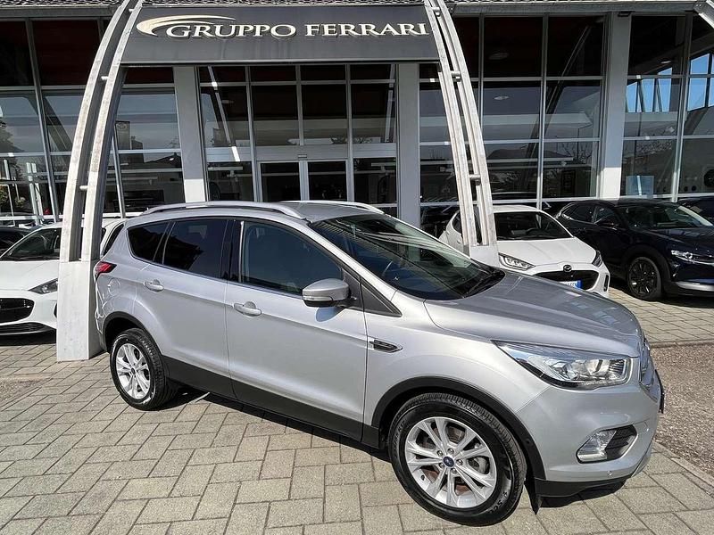 Usata Ford Kuga S 120 CV (88 kW) 2019 Argento SUV