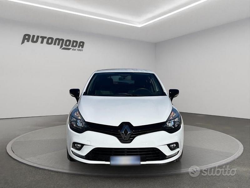 Usado Renault Clio IV 90 CV (66 kW) 2019 Blanco Van