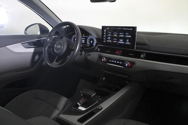 Usata Audi A4 Advanced 163 CV (119 kW) 2020 Grigio manhattan metallizzato Station wagon