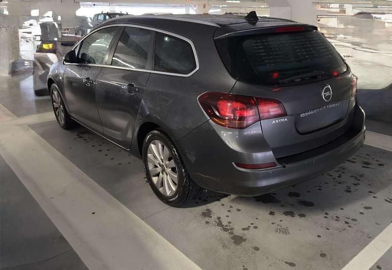 Usata Opel Astra Elegance 125 CV (91 kW) 2011 Station wagon