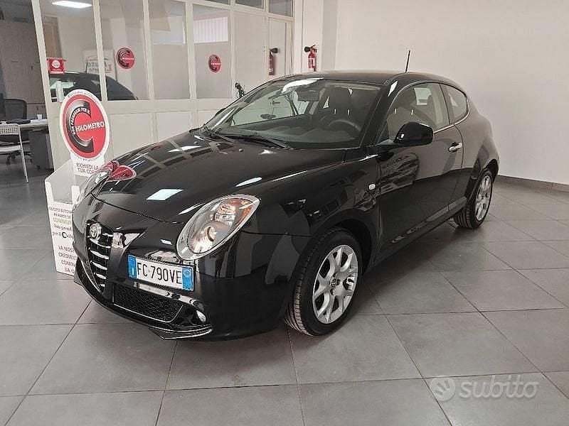 Second-hand Alfa Romeo MiTo Distinctive 78 CP (57 kW) 2016 Negru Hatchback