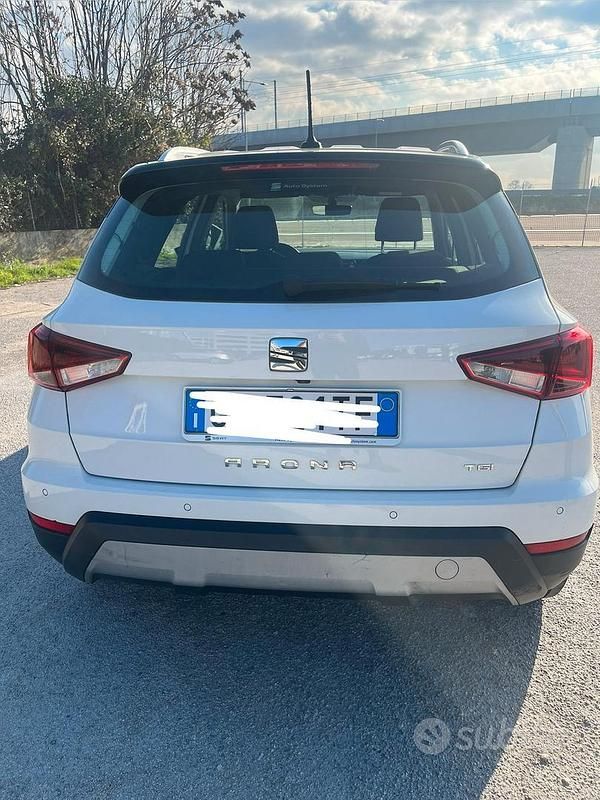 Usata Seat Arona XCELLENCE 90 CV (66 kW) 2021 Bianco SUV