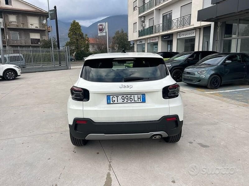Usata Jeep Avenger Altitude 101 CV (74 kW) 2024 Bianco SUV