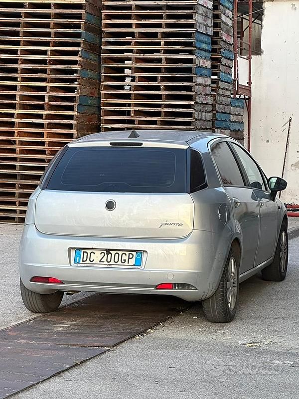 Usata Fiat Grande Punto 2007 Grigio Utilitaria
