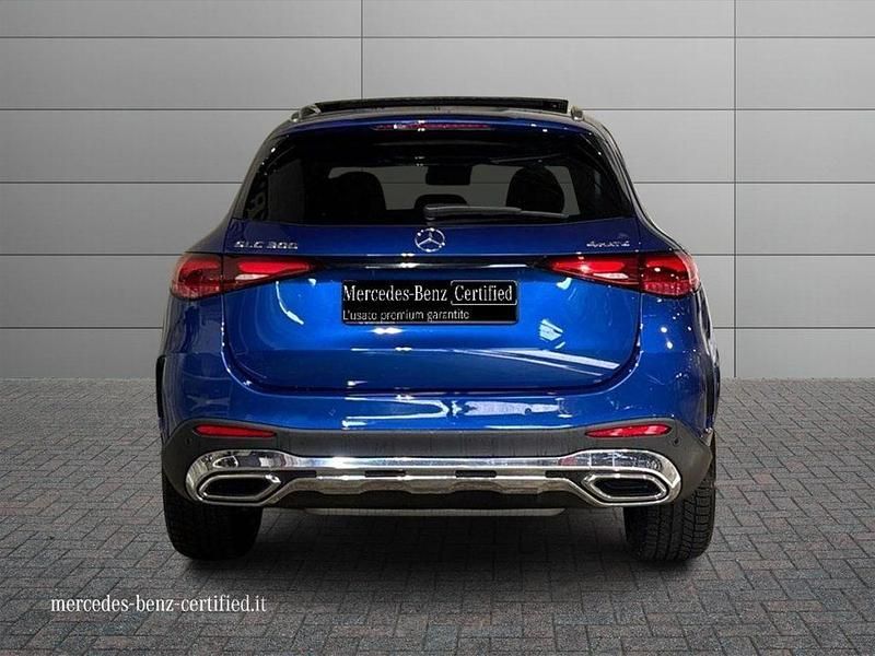 Usata Mercedes GLC300e Advanced 258 CV (189 kW) 2023 Blu SUV