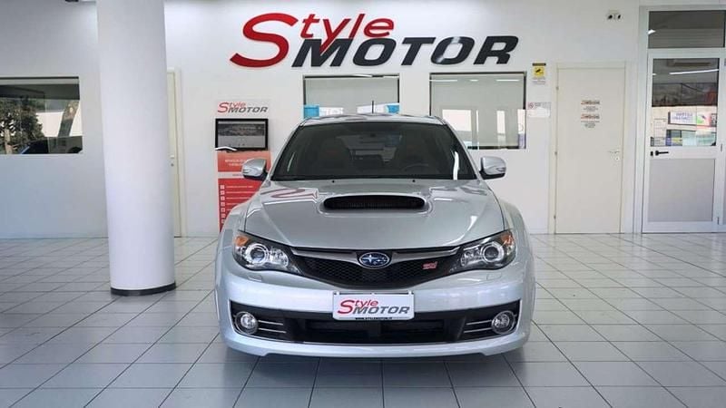 Usata Subaru Impreza 300 CV (220 kW) 2009 Argento metallizzato Berlina