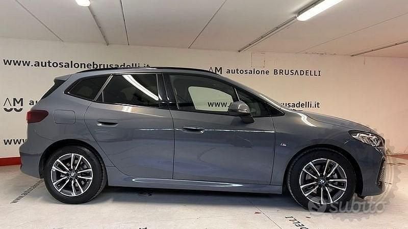 Usata BMW 218 M Sport 150 CV (110 kW) 2025 Grigio Station wagon